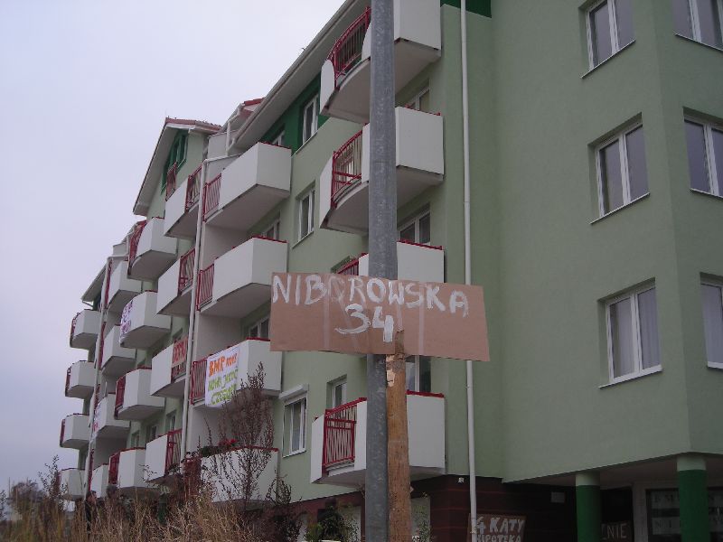 BMRnova transparenty n34 na bloku nieborowska 34 BMRnova transparenty n34 na bloku nieborowska 34