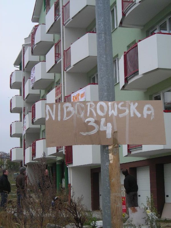 BMRnova transparenty n34 na bloku nieborowska 34 BMRnova transparenty n34 na bloku nieborowska 34